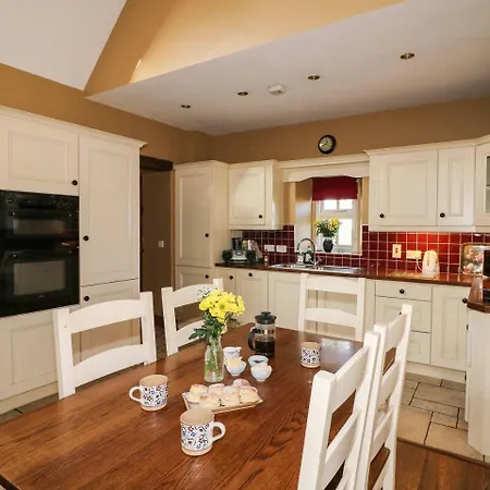 Rosemount Coach House *